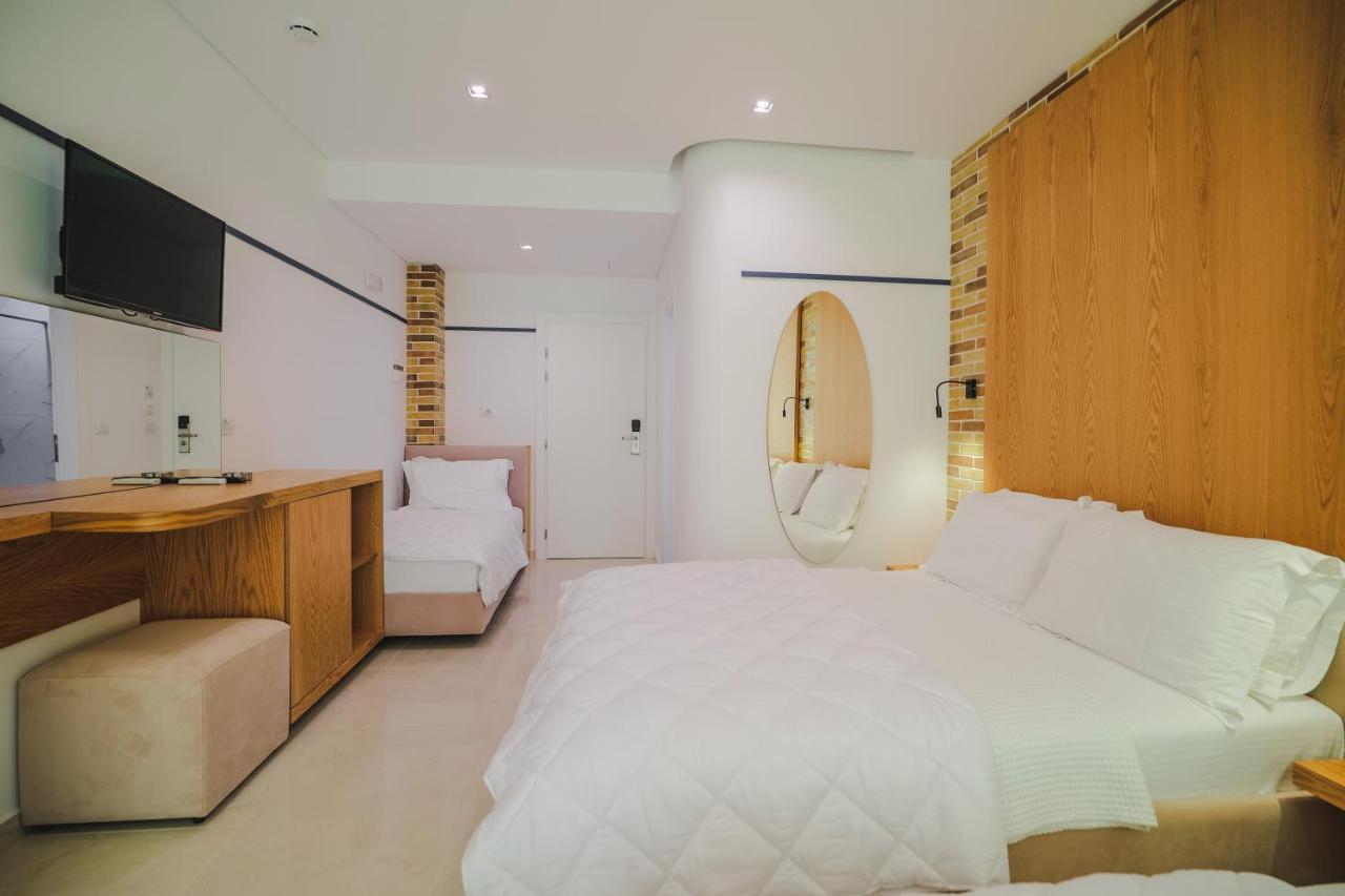 Hotel Piccolino Sarandë エクステリア 写真