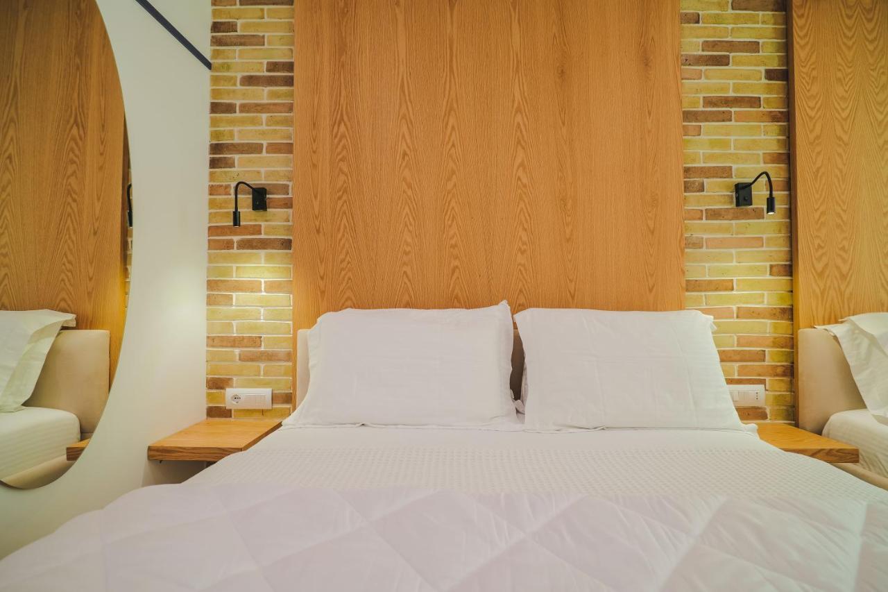 Hotel Piccolino Sarandë エクステリア 写真