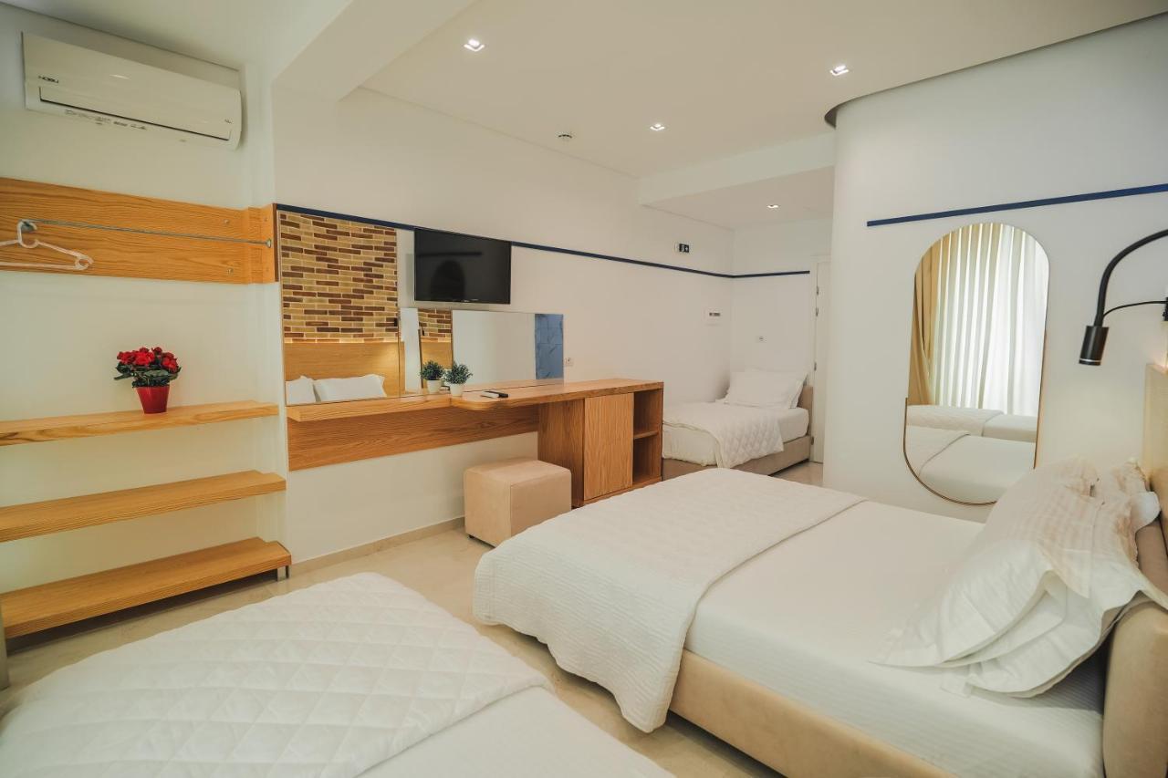 Hotel Piccolino Sarandë エクステリア 写真