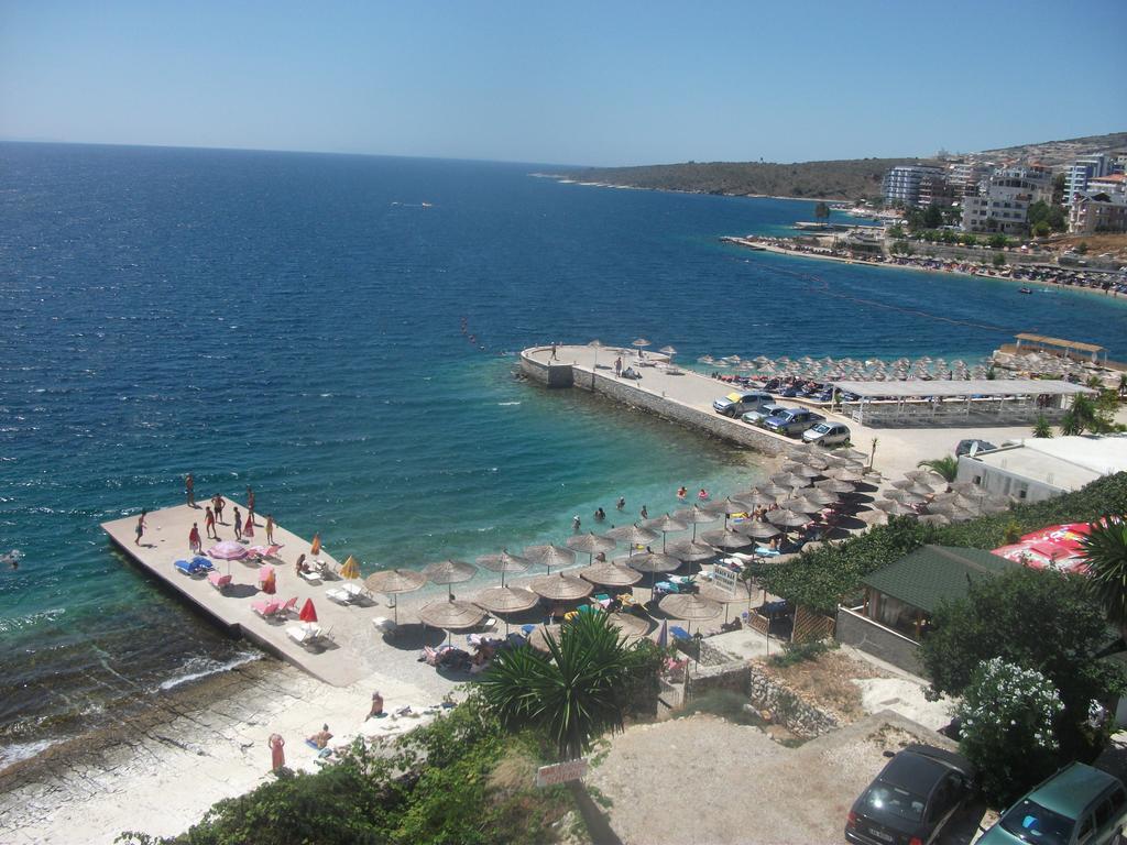 Hotel Piccolino Sarandë エクステリア 写真