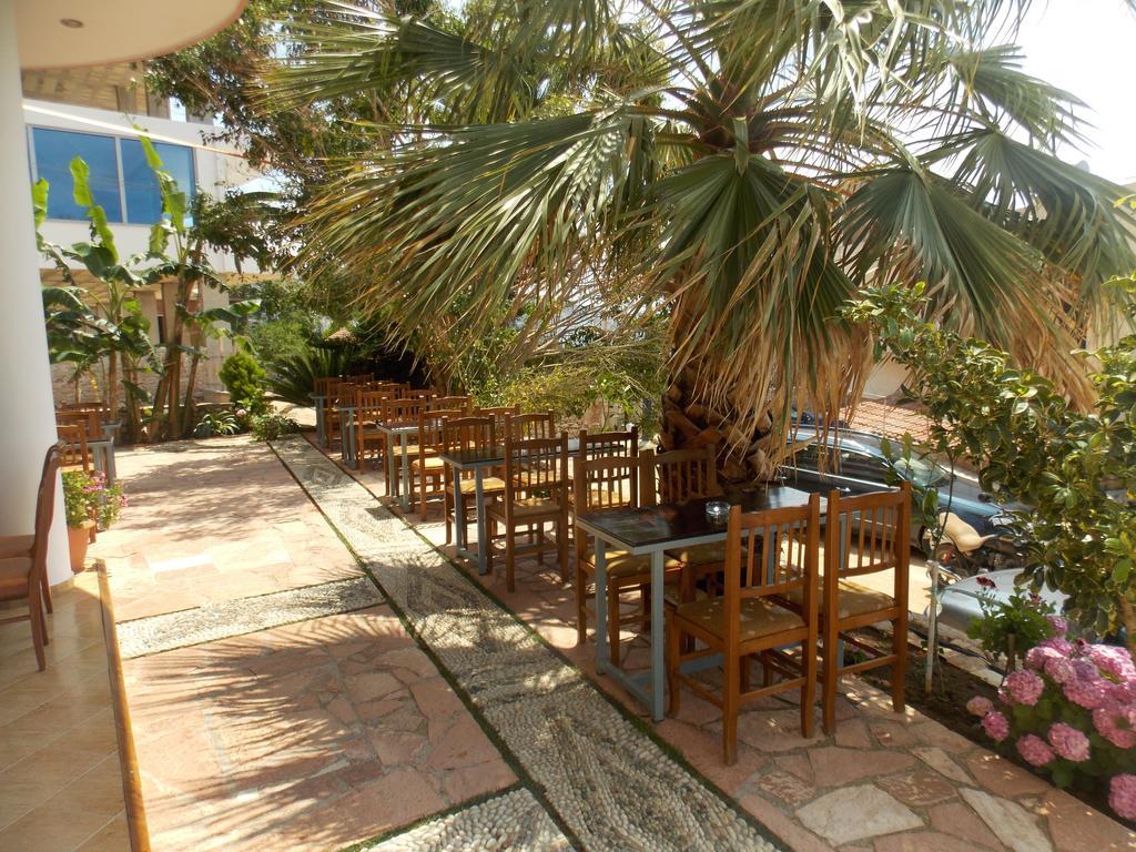 Hotel Piccolino Sarandë エクステリア 写真