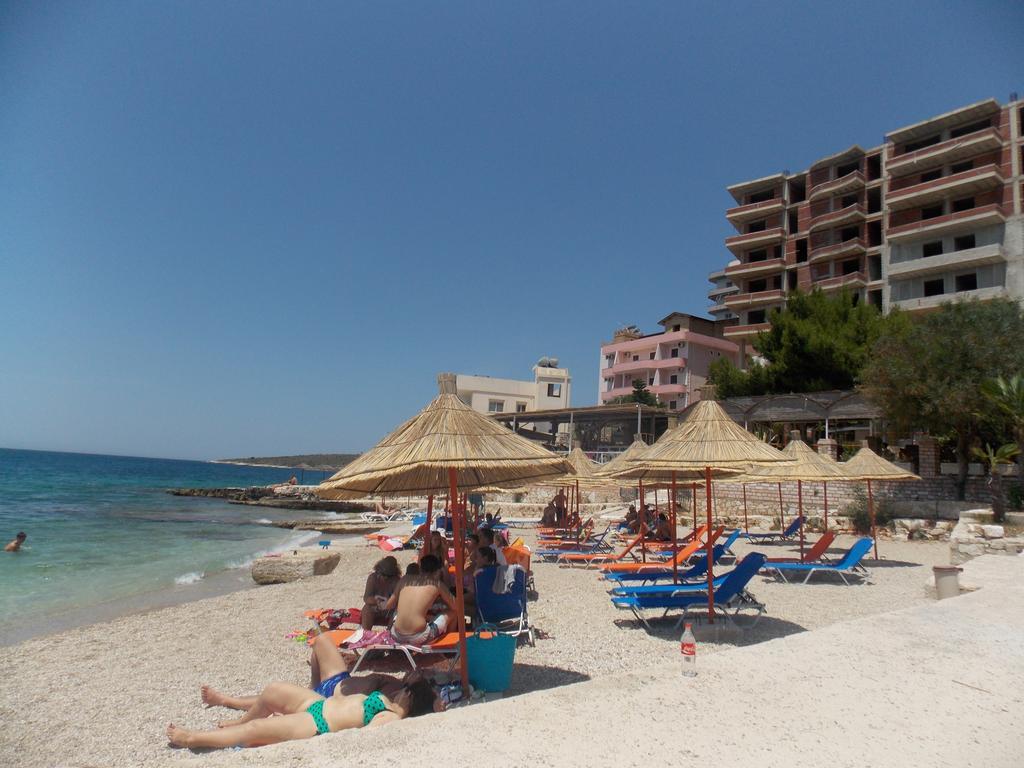 Hotel Piccolino Sarandë エクステリア 写真