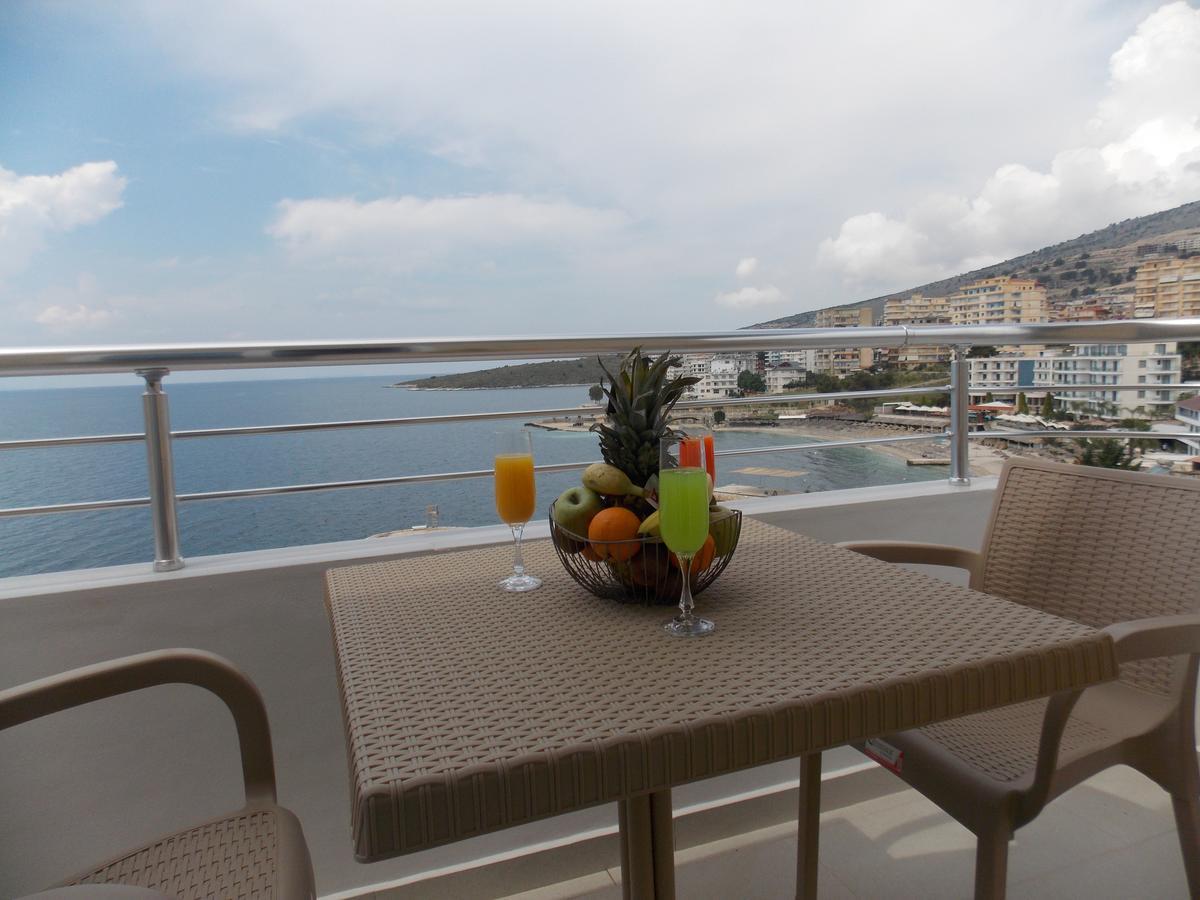 Hotel Piccolino Sarandë エクステリア 写真